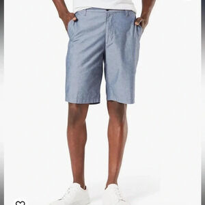 Men’s new with tags chambray golf shorts size 44 with colored specks